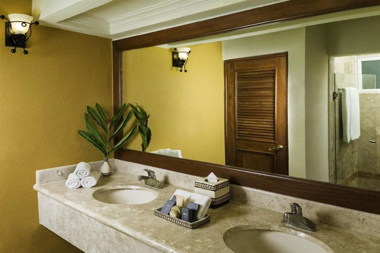 El Dorado Seaside Suites Catamaran, Cenote & More Inclusive (Adults Only) Xpu Ha Semesteranläggning (resort)