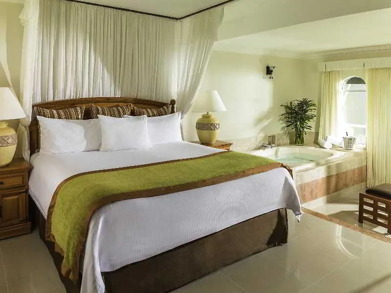 El Dorado Seaside Suites Catamaran, Cenote & More Inclusive (Adults Only) Xpu Ha Semesteranläggning (resort)